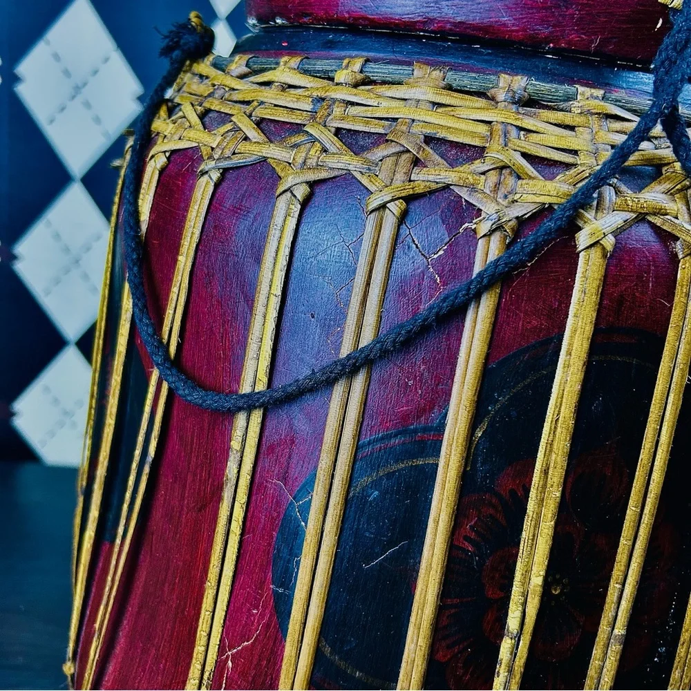 Large 18” Burmese‎ Lacquer Rice Basket, Lidded Bamboo Vessel Vintage Collectible